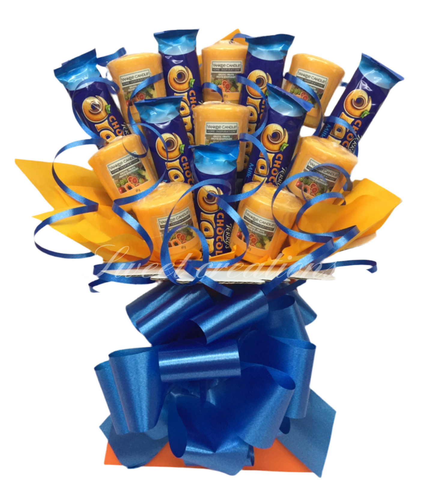 Chocolate and candle bouquet Ferrero rocher SWEET CREATIONS village candle Yankee candle tablecentre Christmas sweet hamper chocolate gift