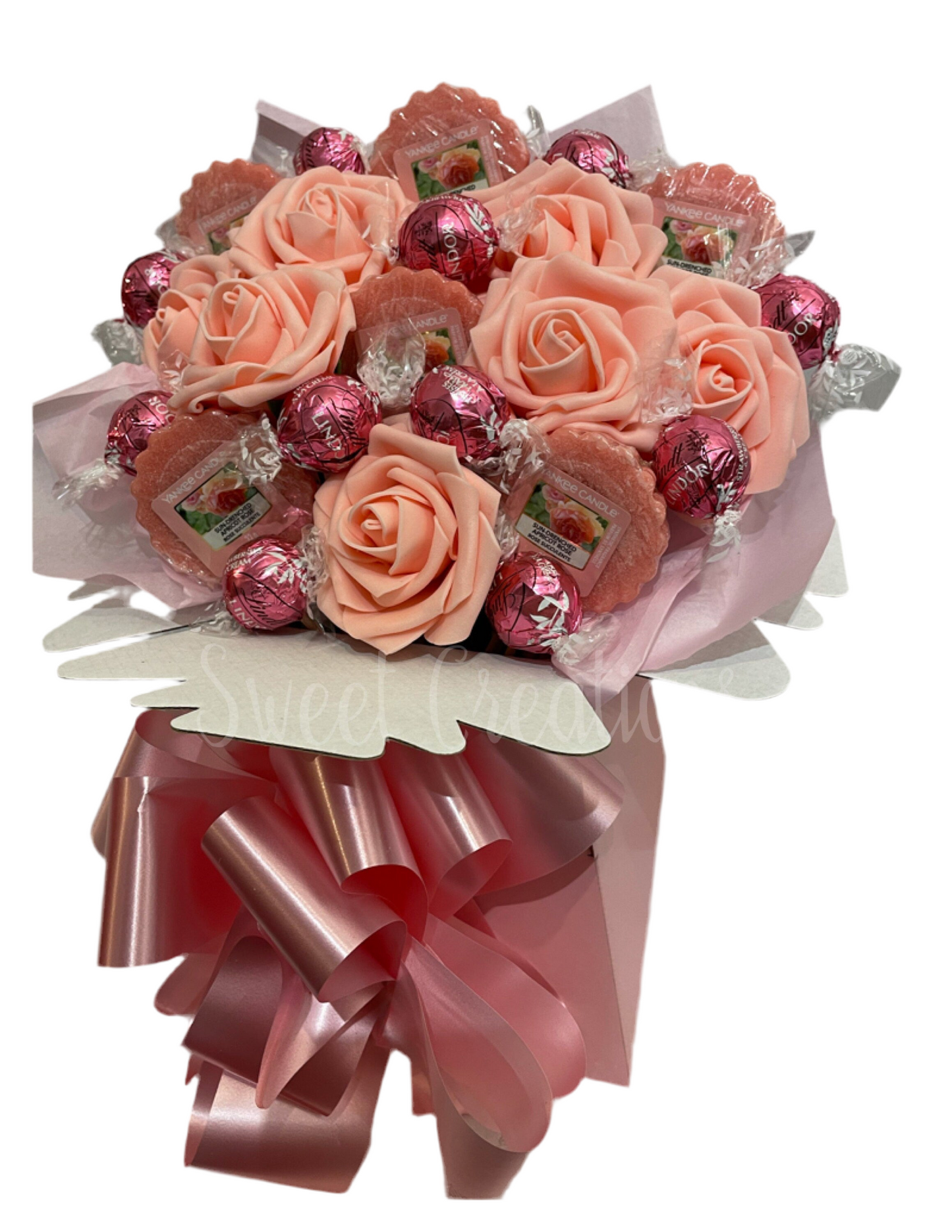 Candle, flowers and Lindt chocolate Bouquet SWEET CREATIONS sweet hamper gift party tablecentre easter Mother's Day